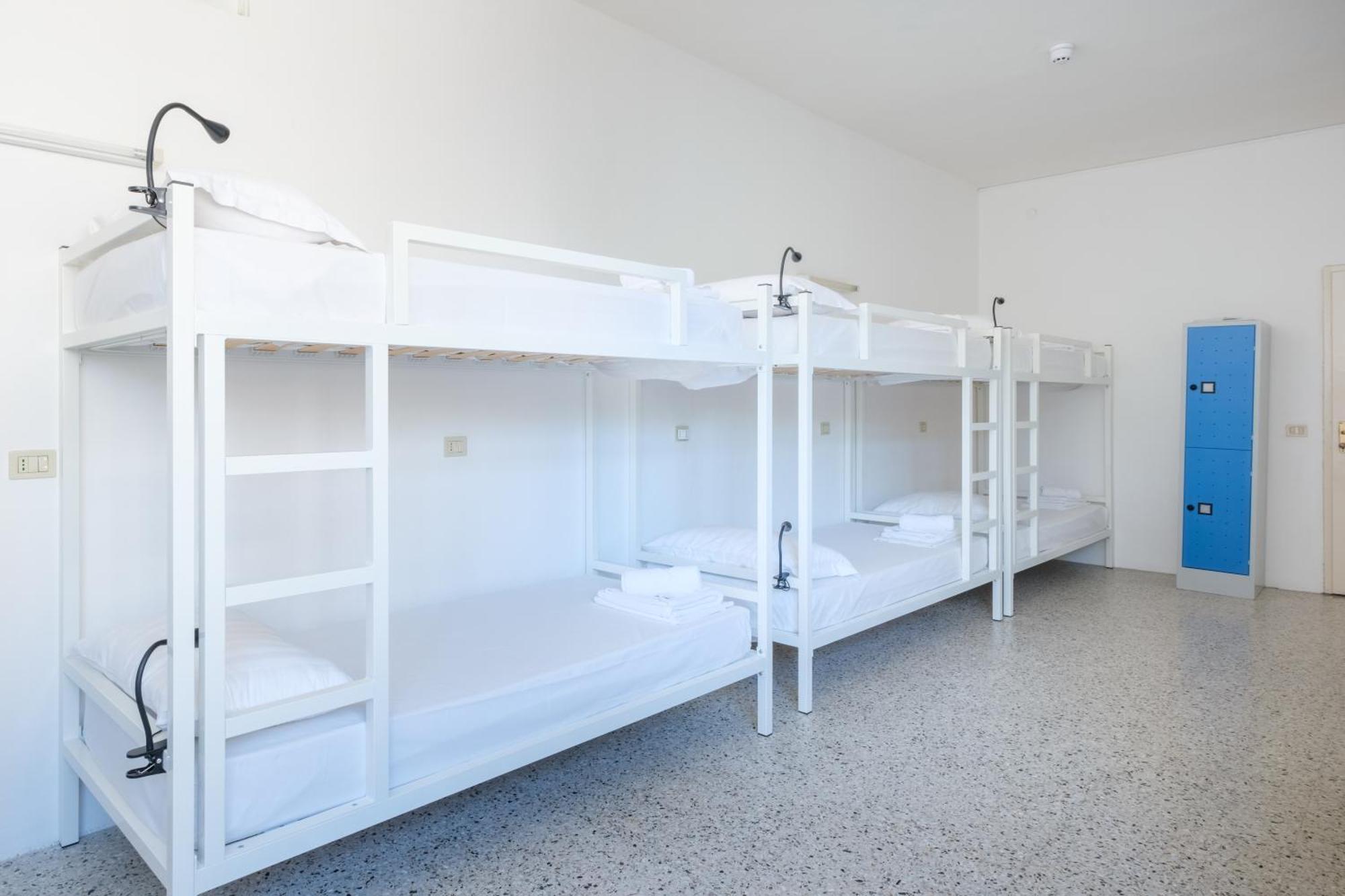 Meet Hostel Cervia Buitenkant foto
