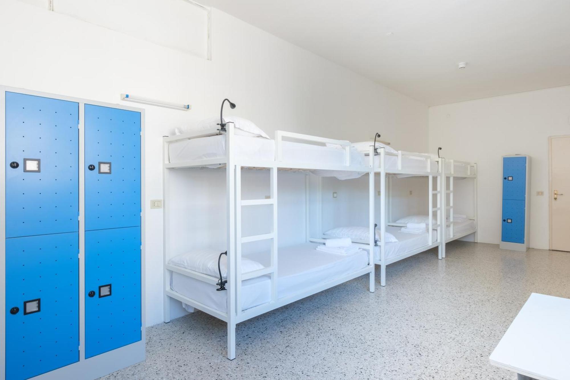 Meet Hostel Cervia Buitenkant foto