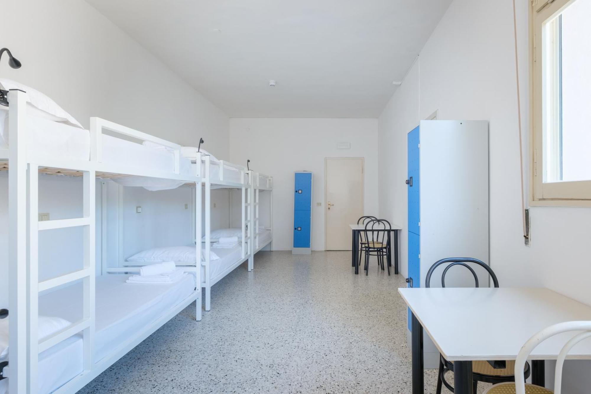 Meet Hostel Cervia Buitenkant foto