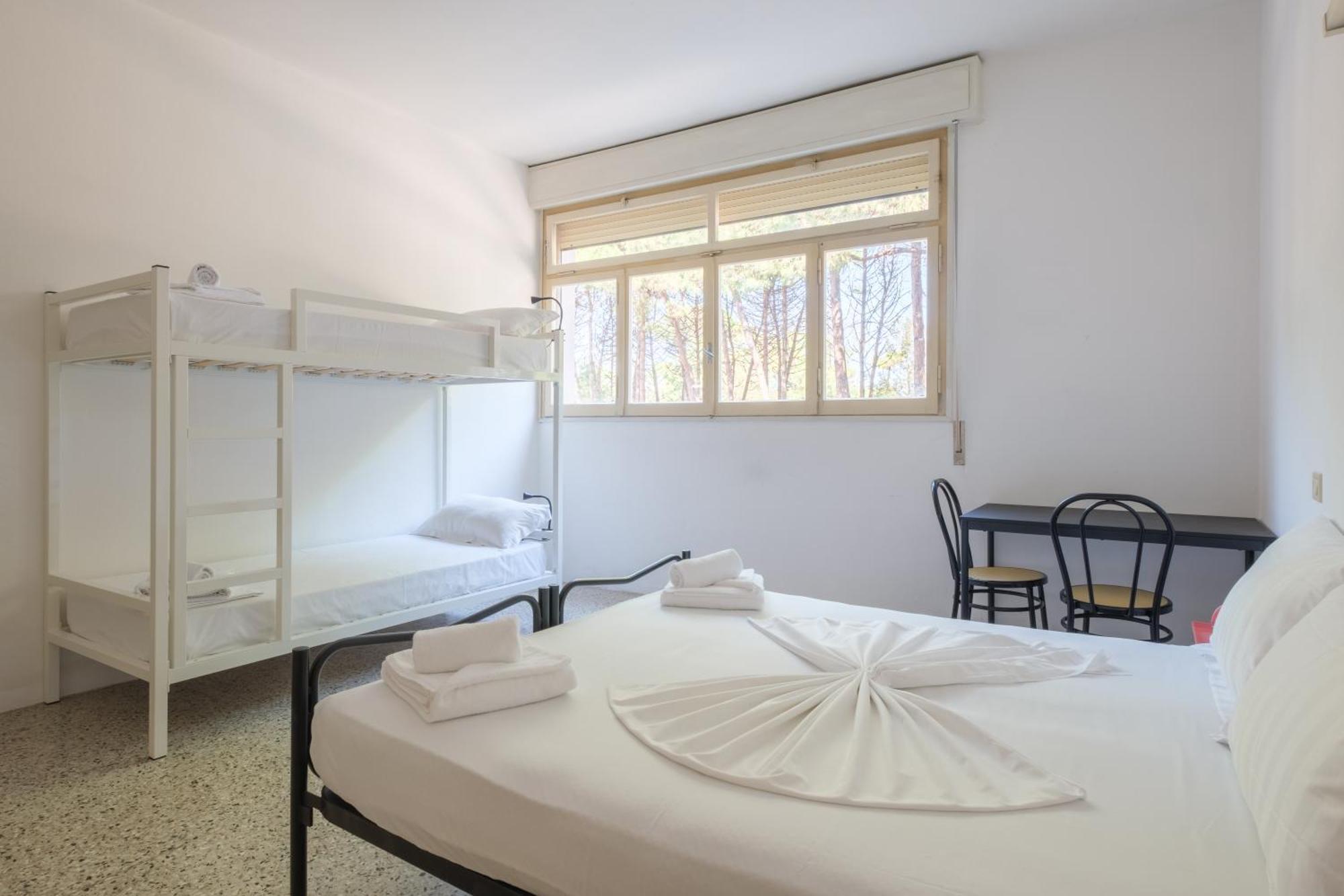 Meet Hostel Cervia Buitenkant foto