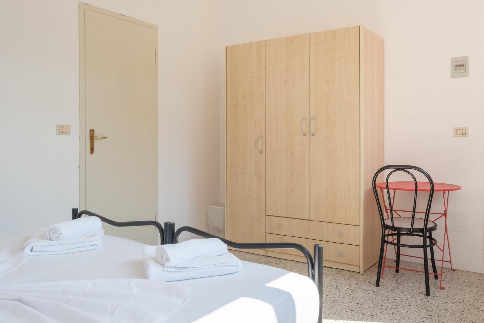 Meet Hostel Cervia Buitenkant foto