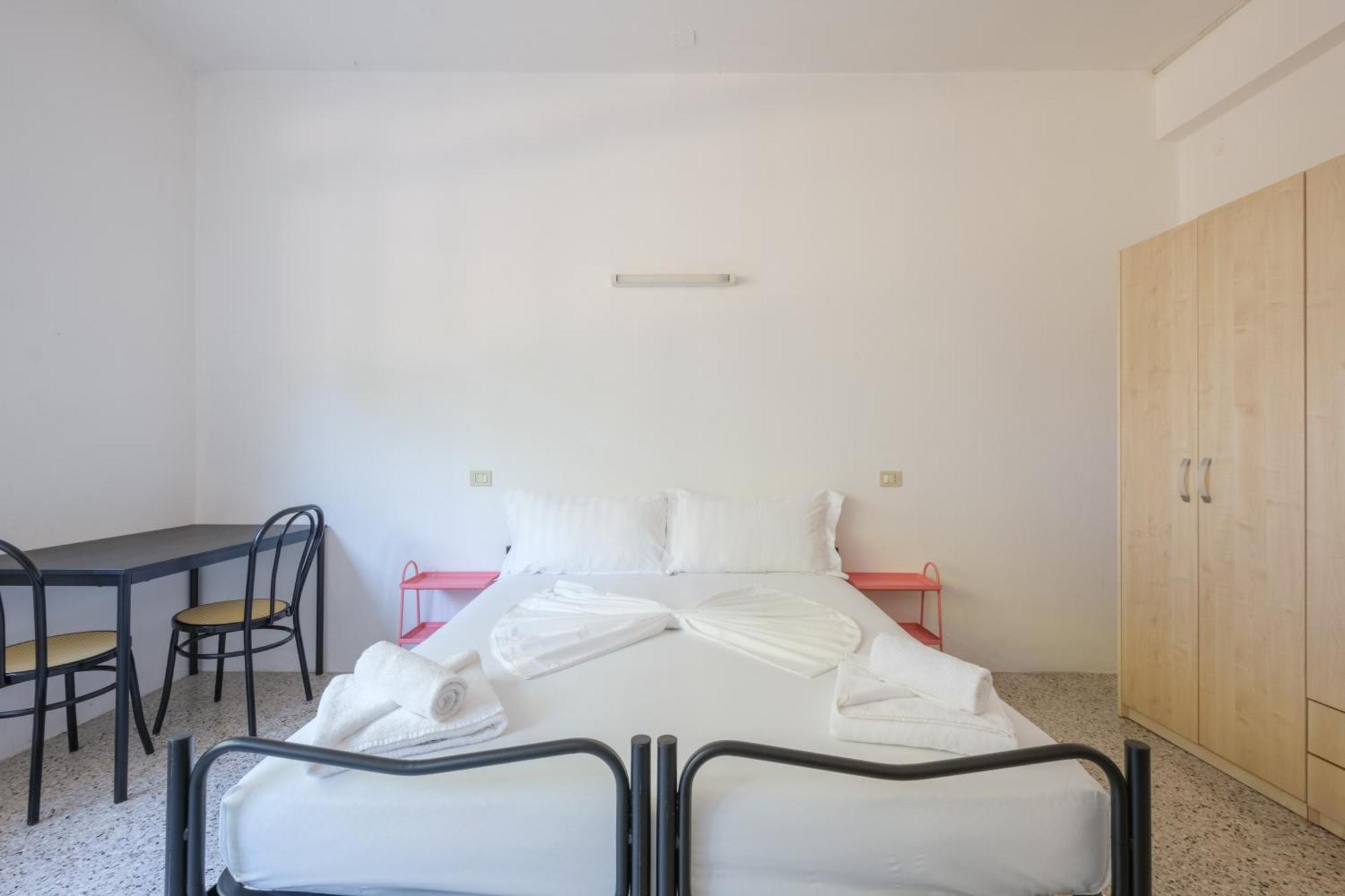 Meet Hostel Cervia Buitenkant foto